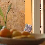 Laurus - Charming House