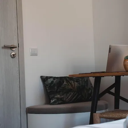 Laurus - Charming House